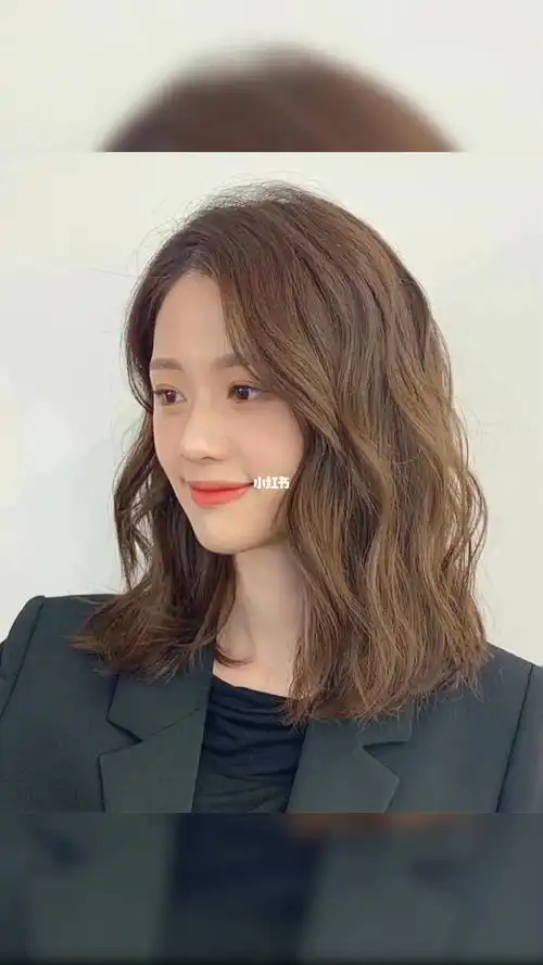 女生最最最美木马卷烫发发型