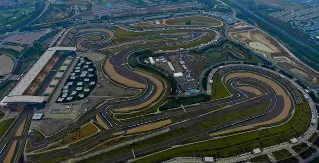 谁说性能车才可以上赛道,赛道开放日捷达也能去|赛车|赛道日|维修区_