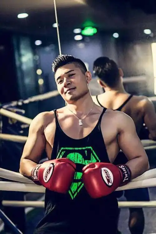 【健美时代,肌肉时代】私人健身教练aman.王晔