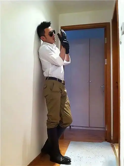 【转载】马靴帅哥 - litao-999999-ku的日志 - 网易博客