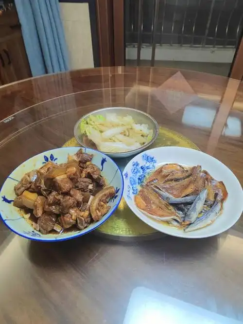 58退休生活今日份一个人的家常菜黑毛走