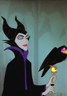 展开全部 出自《睡美人》 黑女巫(梅尔菲森特)