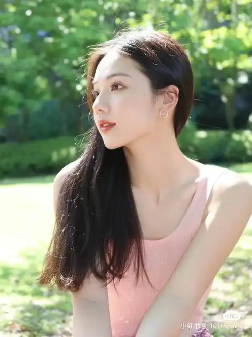 国泰民安脸大方气质美女最讨喜了!