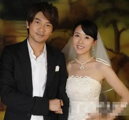 苏有朋老婆和孩子照片 苏有朋有几个孩子四胞胎图片