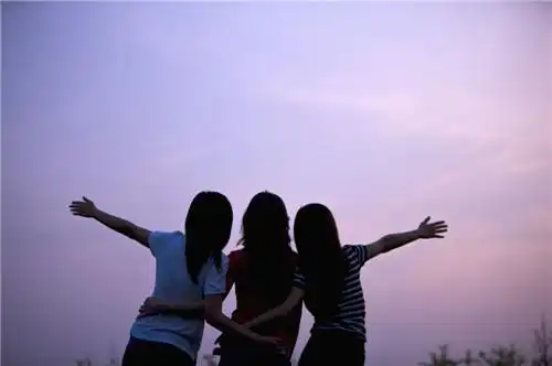 关于友情的唯美图片友情没有爱情轰烈但它温暖人心