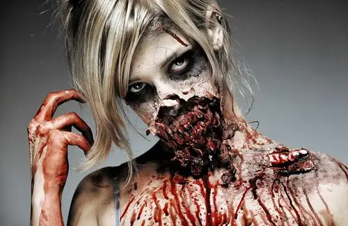 瑞典女孩化超逼真惊悚妆 吓到你吃不下饭(高清组图)