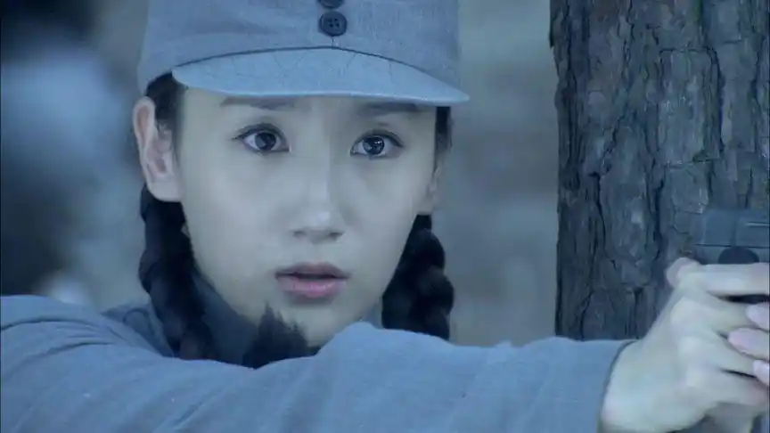 雪豹坚强岁月:陈怡带队伍转移,途中陷入日军包围,陈怡被俘-影视综视频