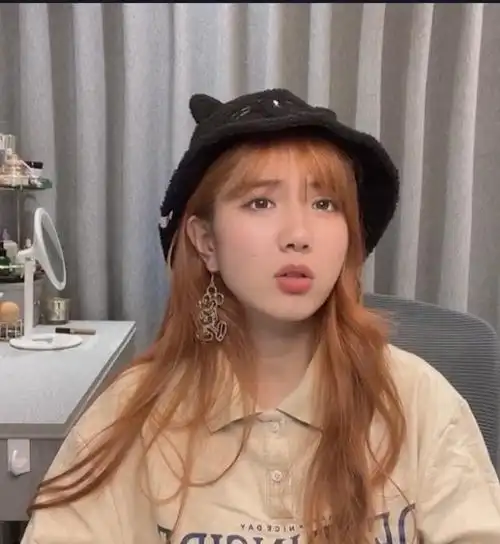 快乐星球艾雪近况曝光否认隐婚生子称目前单身被妈妈催婚