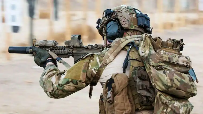 美国陆军特种部队---绿色贝雷帽