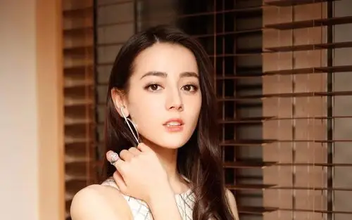 【迪丽热巴舔屏向】似我盛放还似我缺氧乖张_哔哩哔哩_bilibili