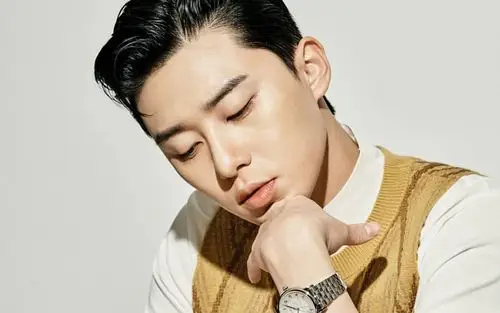 朴叙俊阳光帅气写真图片桌面壁纸