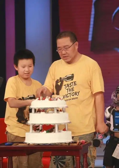 同是英达的基因,宋丹丹儿子和梁欢儿子一对比,差距就出来了|演员|蔡明