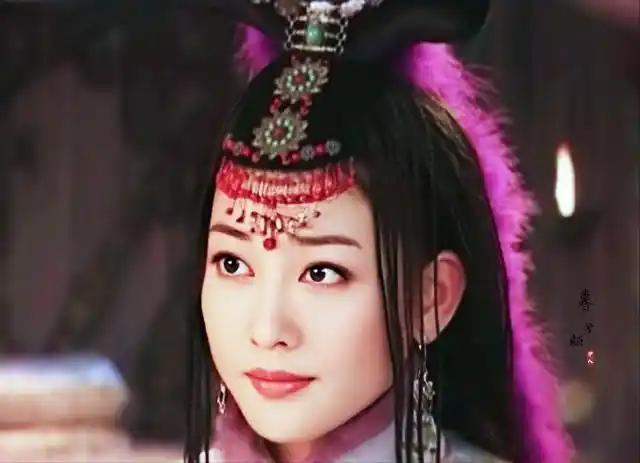 李彩桦|艾莉|美女|浓妆_网易订阅