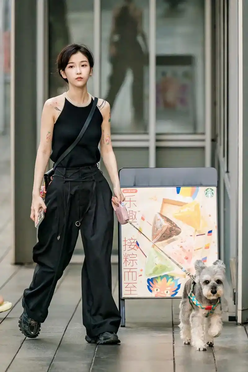 深圳街拍|6月22日万象天地.#深圳街拍 #lz街拍 #深圳 - 抖音