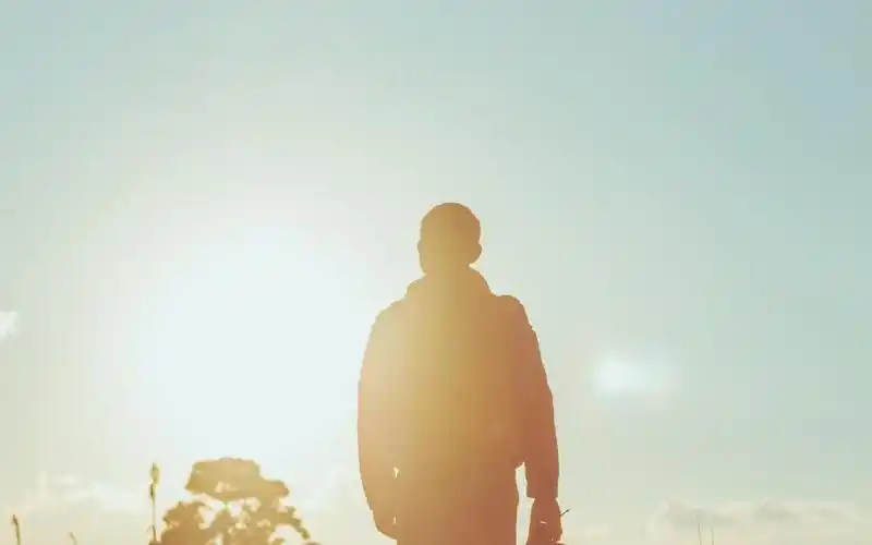 内心孤独的男人,高清壁纸,图片,时光记忆-回车桌面