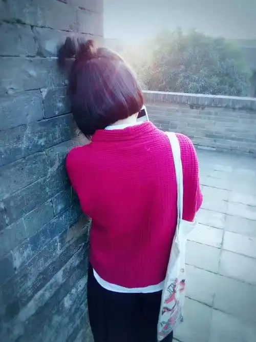 在短发的路上越走越远