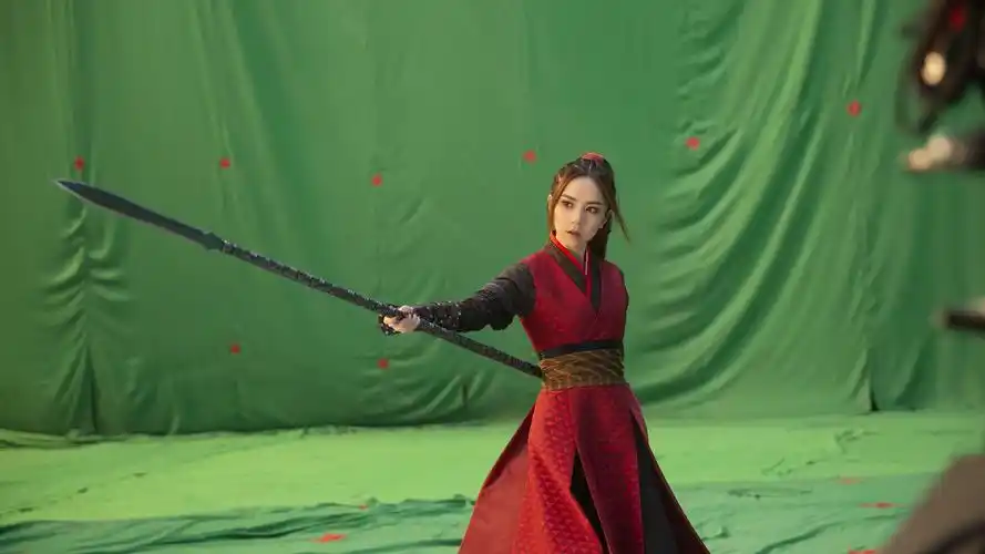 gem邓紫棋新mv拍足43小时首挑战古装演花木兰舍不得卸妆