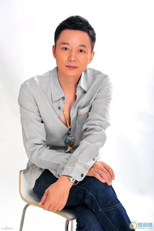 刘奕君帅气写真照 刘奕君高清写真_刘奕君高清剧照