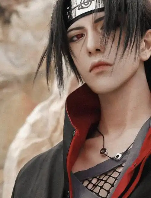 神还原鼬冷漠的眼神让人惊呼就是鼬本尊