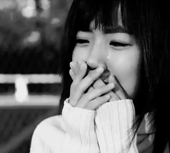 一个人伤心流泪的说说句子推荐50个 - fdker348文章网