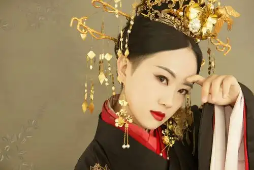 宝贝姑娘穿越了,中国古代变成了五大美女了!