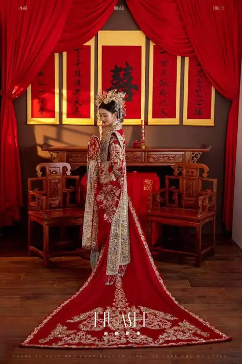 被长辈爆夸的汉服婚纱照