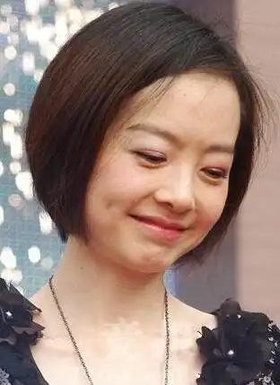 鲁豫年轻时也曾"胖过",像翻版董洁,如今瘦的让人担心