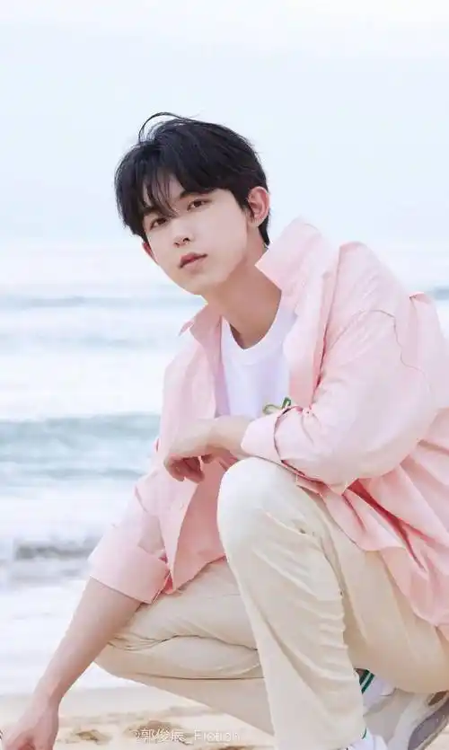 挖掘少年感宝藏_阳光_郭俊辰_照片