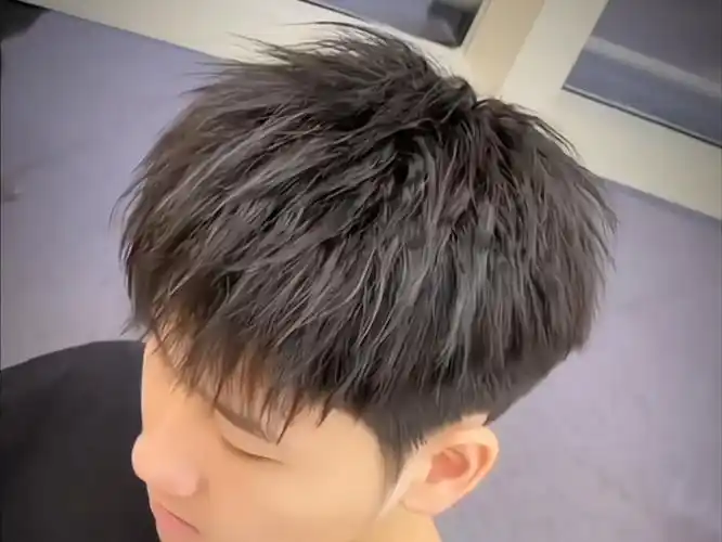 在家两分钟做蓬松摩根烫造型#摩根烫 #男士造型 #男生发型推荐