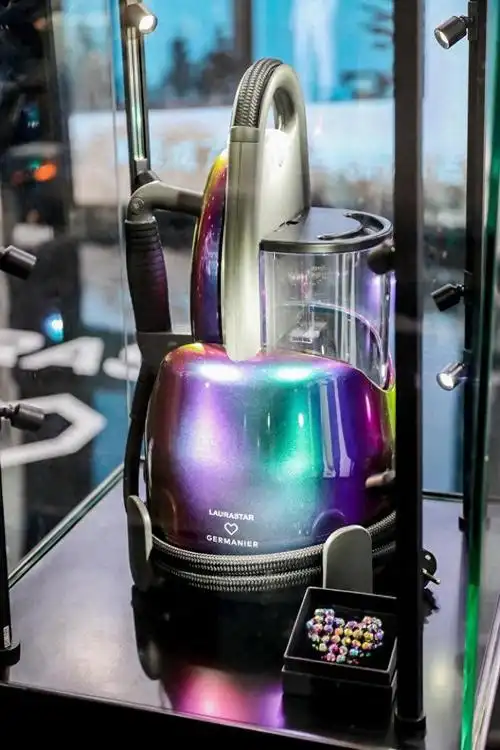 awe限定款laurastar与瑞士高定设计师kévingermanier共同打造