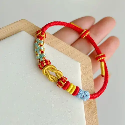 一般都是20至30之间的价格女孩用头发编的手链有十分美好的寓意,主要