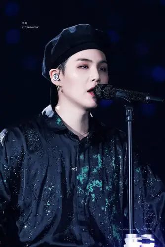 贝雷帽闵玧其跟发带2gg为了我大打出手1215再更