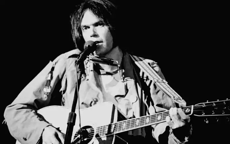 音乐纪录片生肉2011尼尔杨音乐之旅neilyoungjourneys