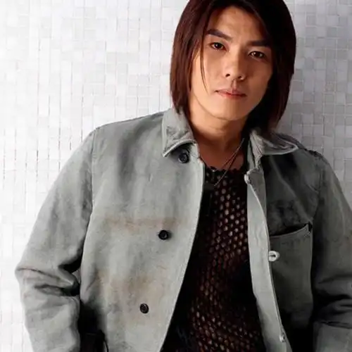 图歌手阿杜宣布结婚回应一夜爆红后抑郁沉寂的原因