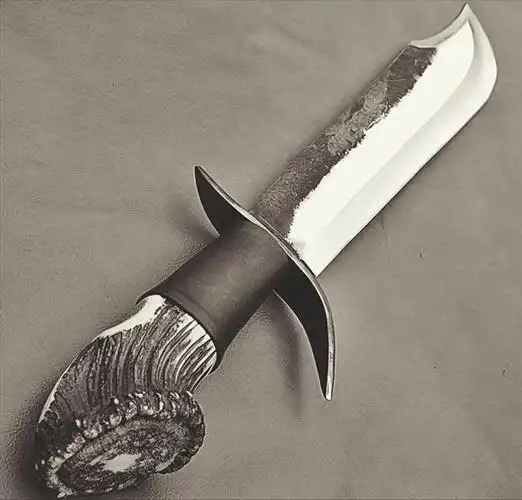 北美重型博伊刀d2钢打造刀身鹿角手柄手臂粗木桩都能直接劈断