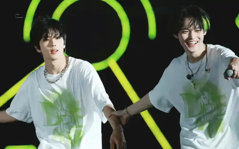 【壳/朴志晟 钟辰乐】"我在等你的出现"