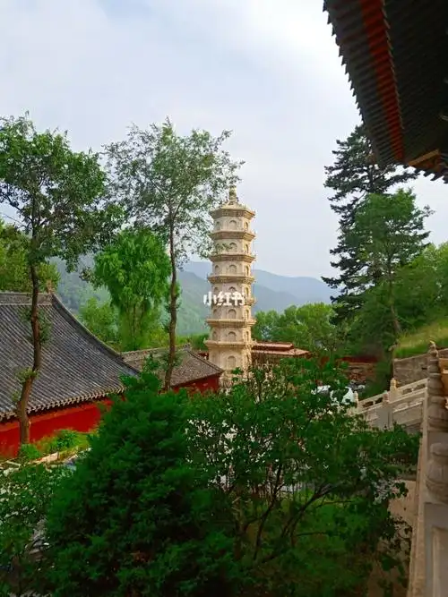 五台山七佛寺,建于北宋年间,是一座尼众道场.