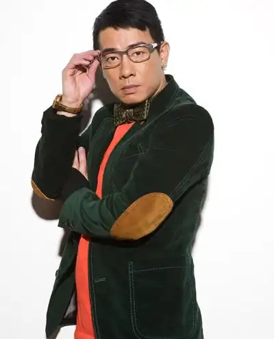 陈小春-明星代言首选华星堂明星代言公司