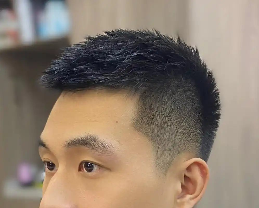 男生免打理的干净清爽短发  今日发型