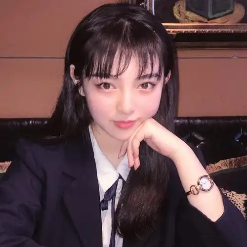 世中仙儿の女生头像〔气质〕〔高冷〕〔原宿风