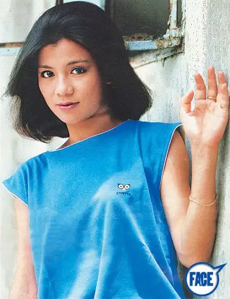 港媒曝翁美玲荷兰男友称其自杀有前科