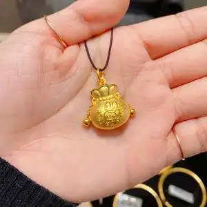 周大福新款小兔子福袋兔年送礼可爱兔兔足金黄金吊坠专柜克减70元