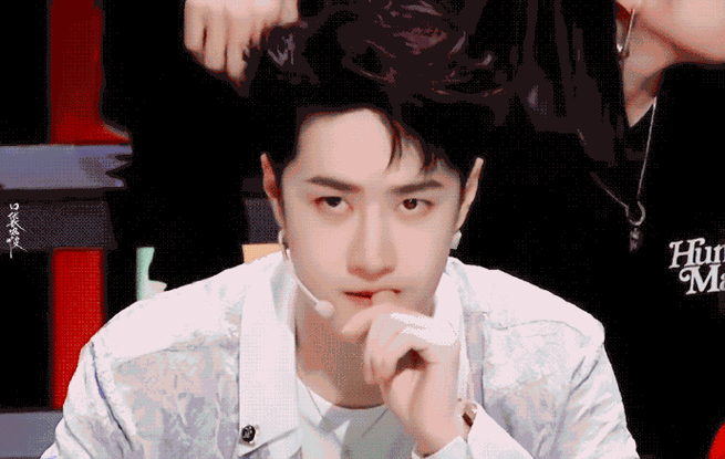 王一博多爱啃指甲##王一博