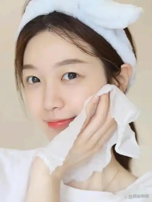 护肤是一门很有学问的事情,不管是日常保养,还是挑选护肤品,都不是一