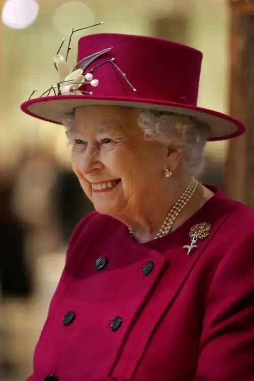 her majesty queen elizabeth ii,1926年4月21日—),现任英国女王, a