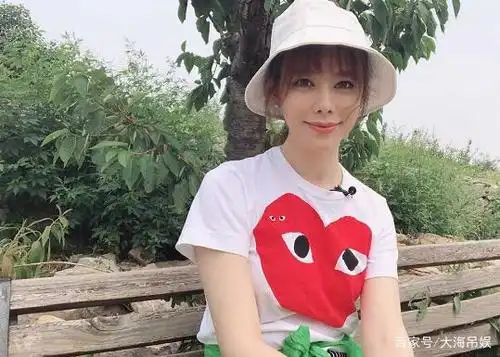 山东卫视新闻主播一姐李毅晒新照:蒙阴山区尽享田园时光秒变少女