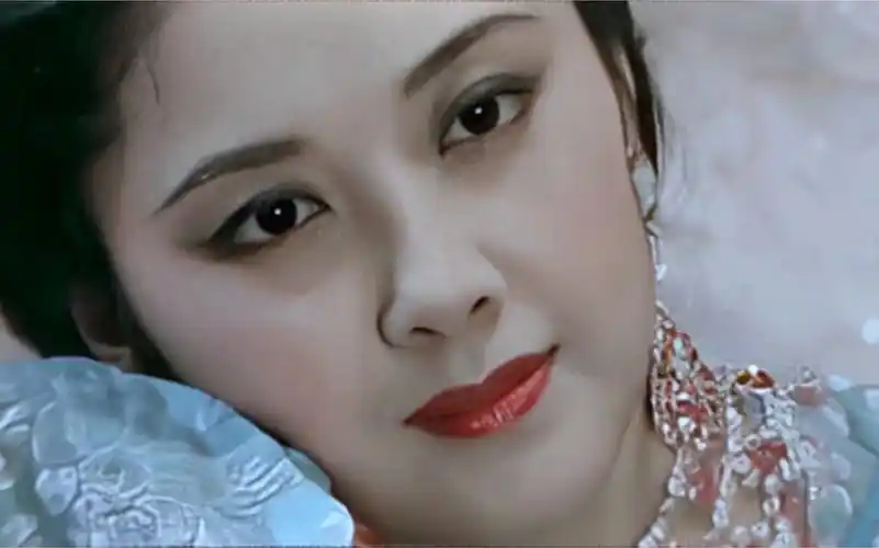 86版西游记女儿国国王个人像【朱琳】--巧笑倩兮 美目盼兮!