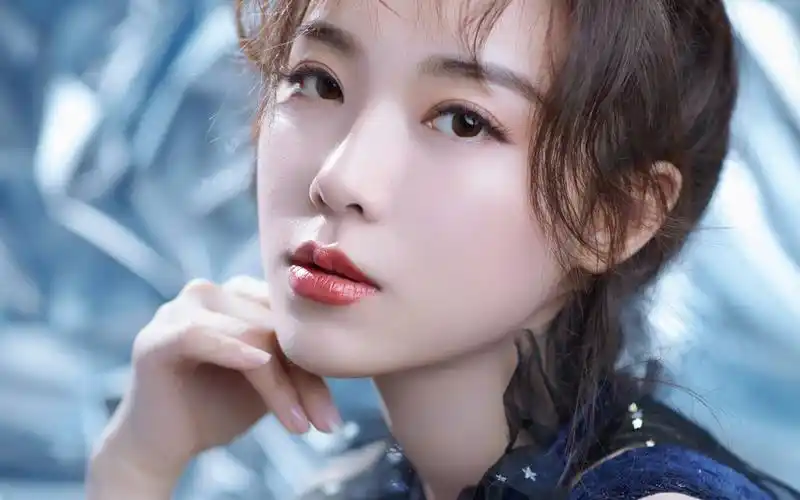 宁心甜美头像图片-美女壁纸-高清美女图片-第3图-娟娟壁纸