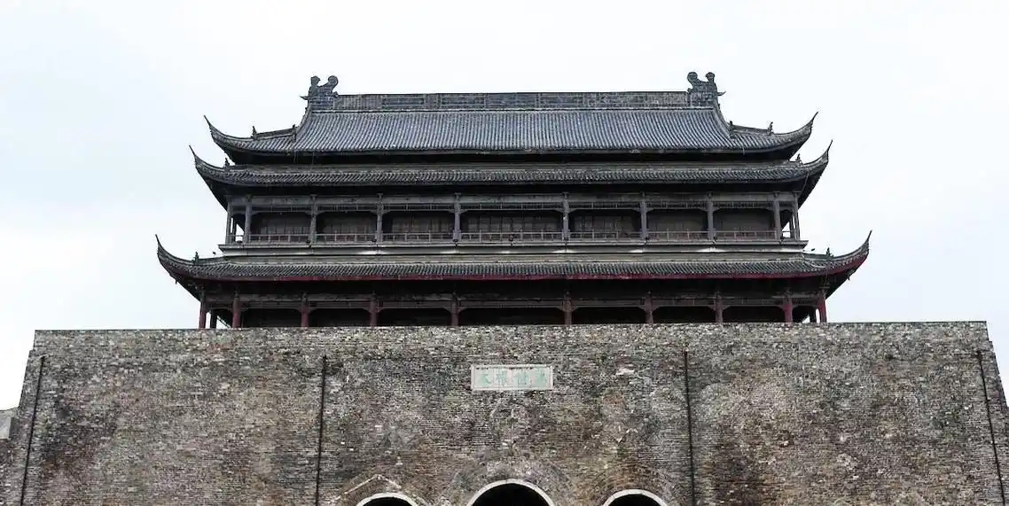 凤阳故宫:曾差一步成都城,如今的遗址之美