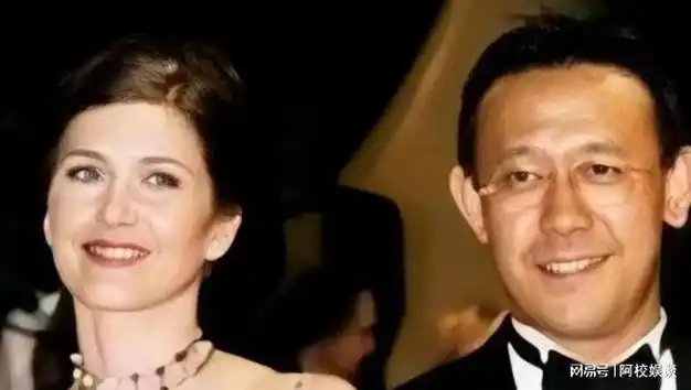 有种整容叫姜文结婚老婆周韵变化不大他却脱胎换骨